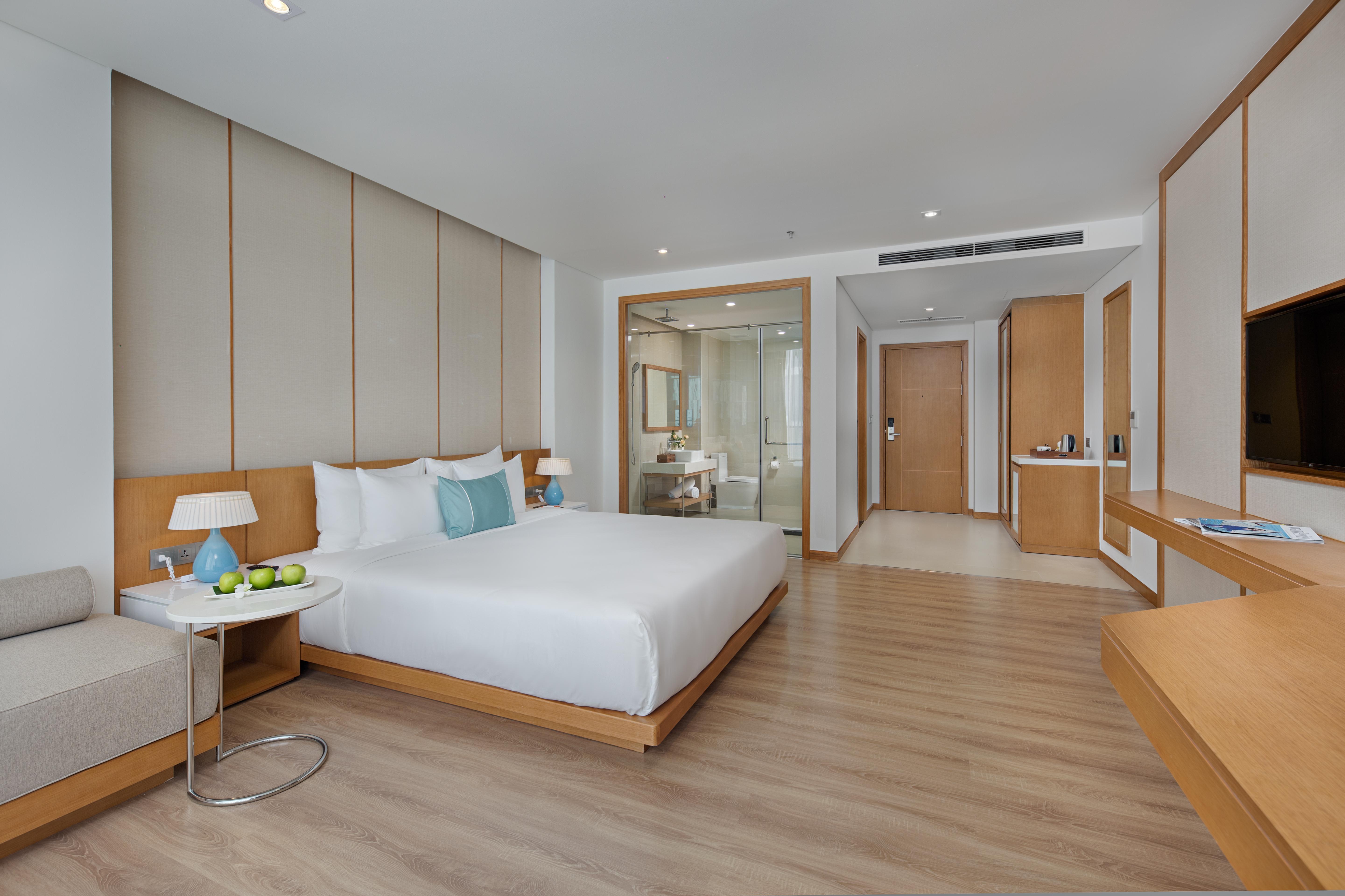 Tms Hotel Da Nang Beach Exterior photo