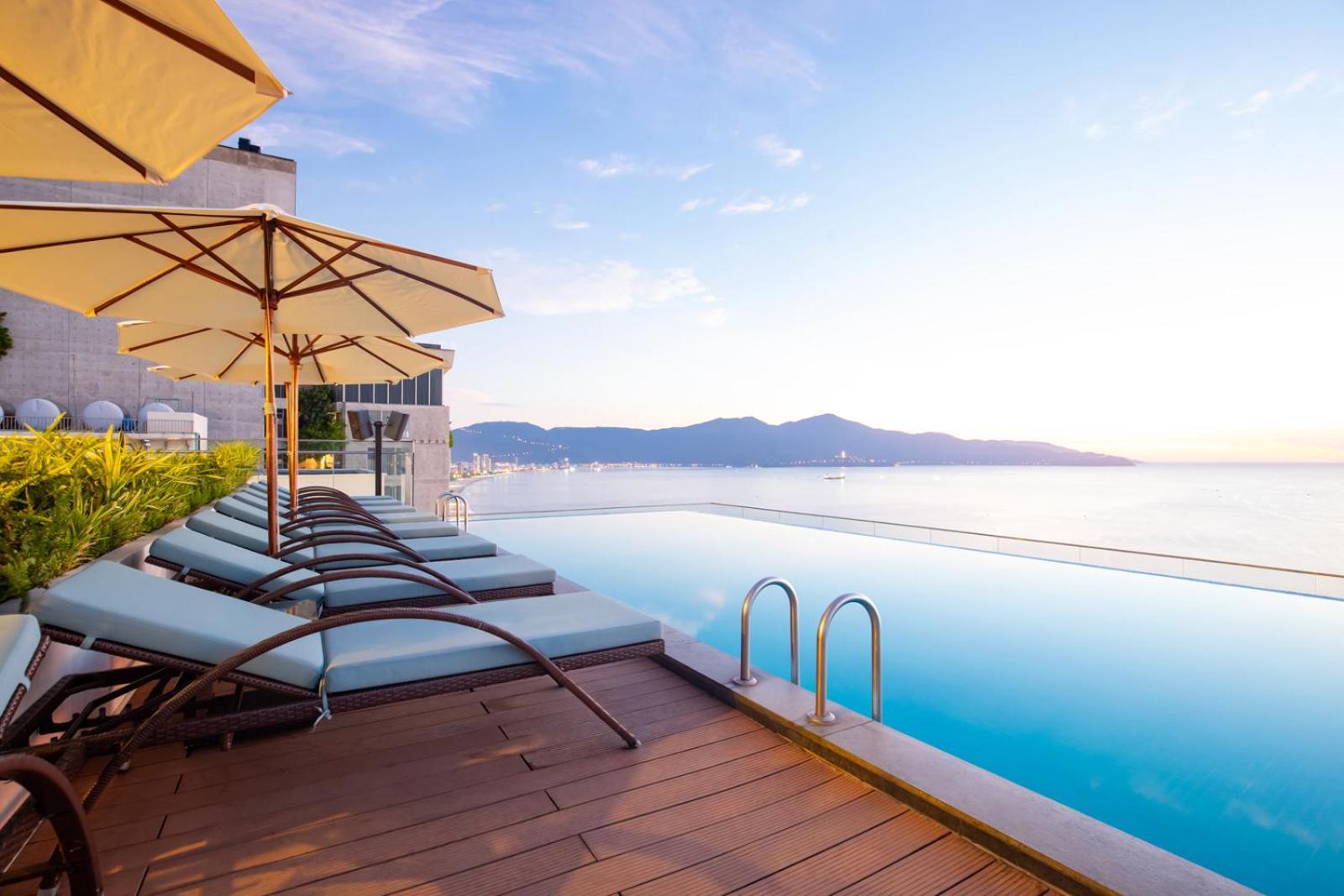 Tms Hotel Da Nang Beach Exterior photo