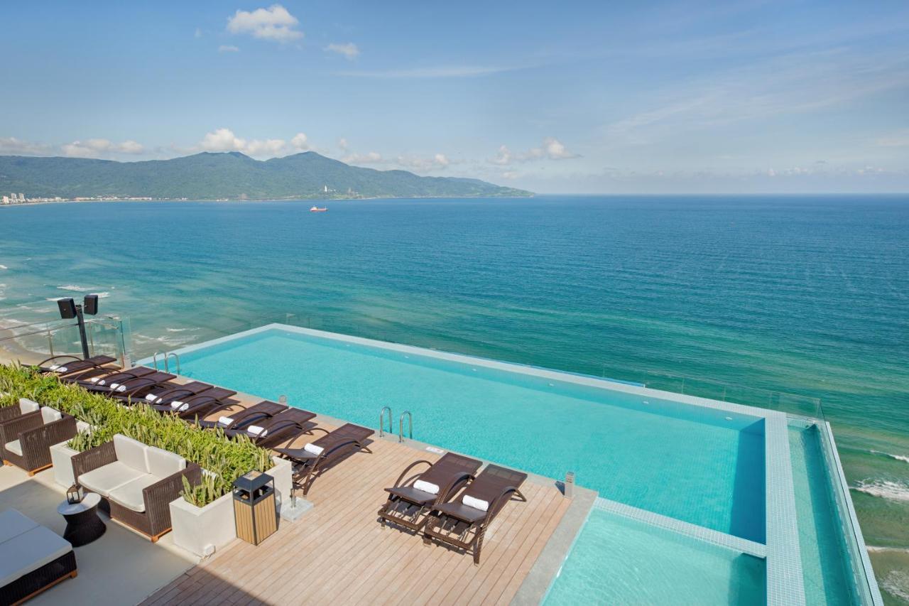 Tms Hotel Da Nang Beach Exterior photo Infinity pool at Vinpearl Hotel Nha Trang
